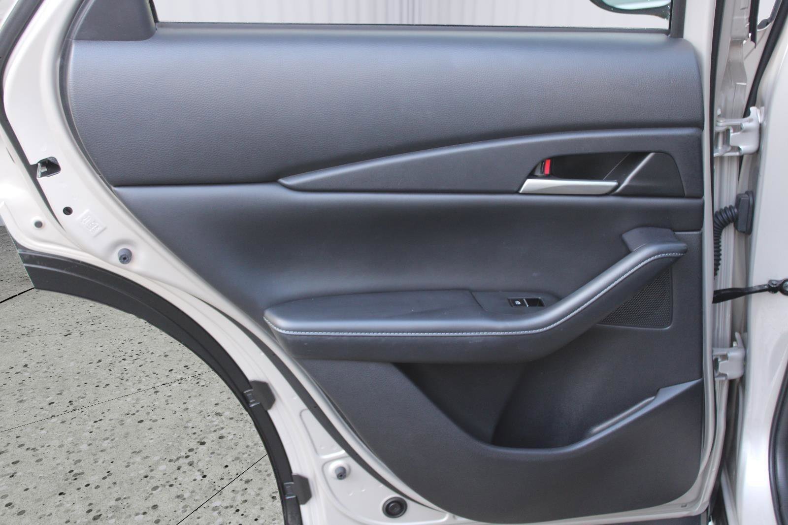 Used 2023 MAZDA CX-30 AWD 2.5 S w/ Select Package image 39