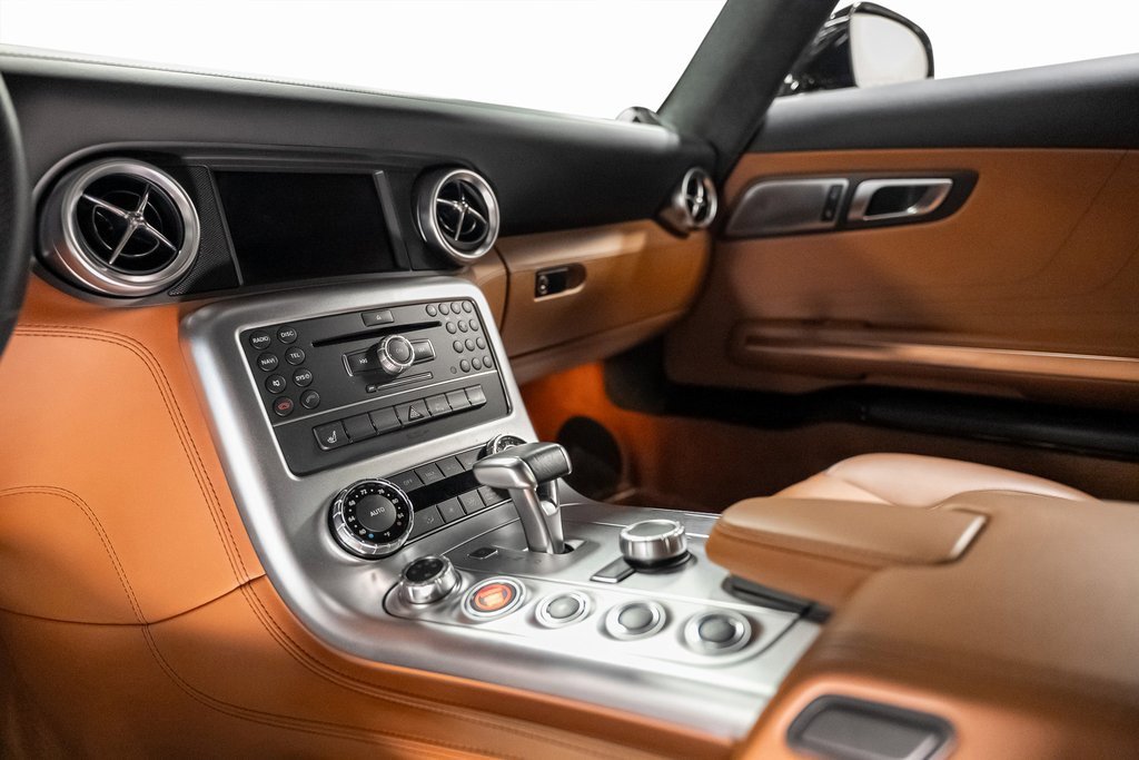 Used 2011 Mercedes-Benz SLS AMG SLS AMG image 40