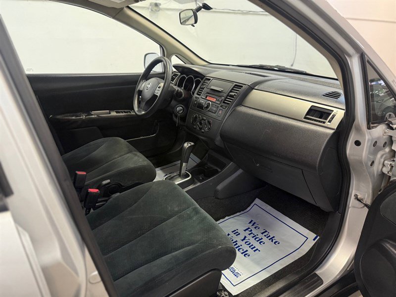 Used 2010 Nissan Versa 1.8 S w/ PWR Plus Pkg image 11