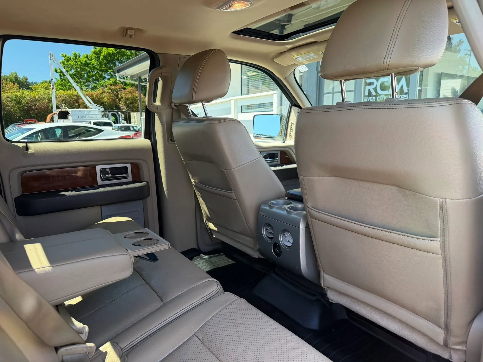 Used 2010 Ford F150 Lariat AWD/4WD image 24