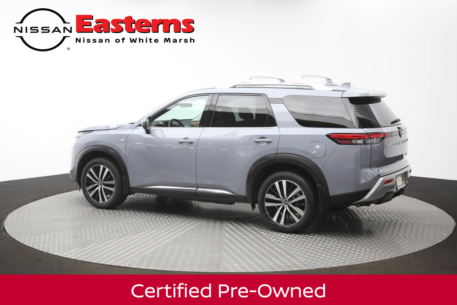 Used 2023 Nissan Pathfinder Platinum w/ Cargo Package AWD/4WD image 61