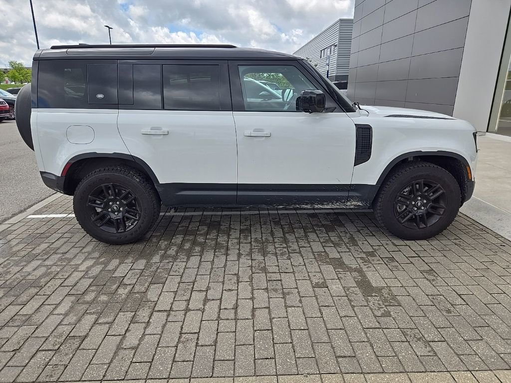 Used 2024 Land Rover Defender 110 S AWD/4WD image 4