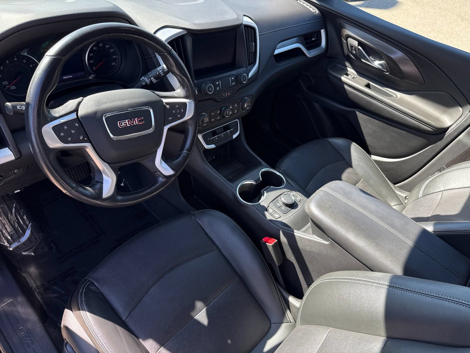 Used 2022 GMC Terrain SLT FWD image 9
