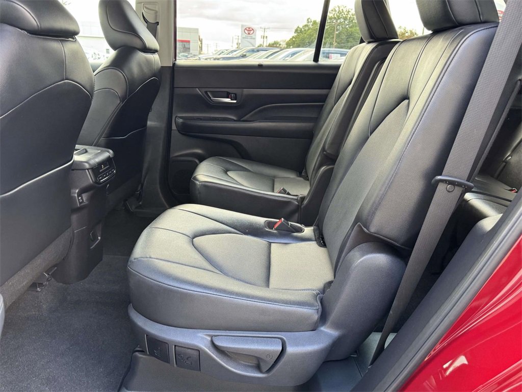 Used 2024 Toyota Grand Highlander XLE image 18