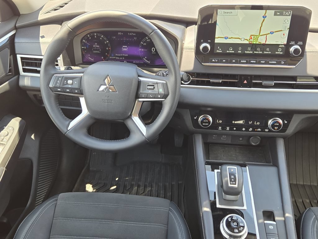 Used 2024 Mitsubishi Outlander SE AWD/4WD image 23