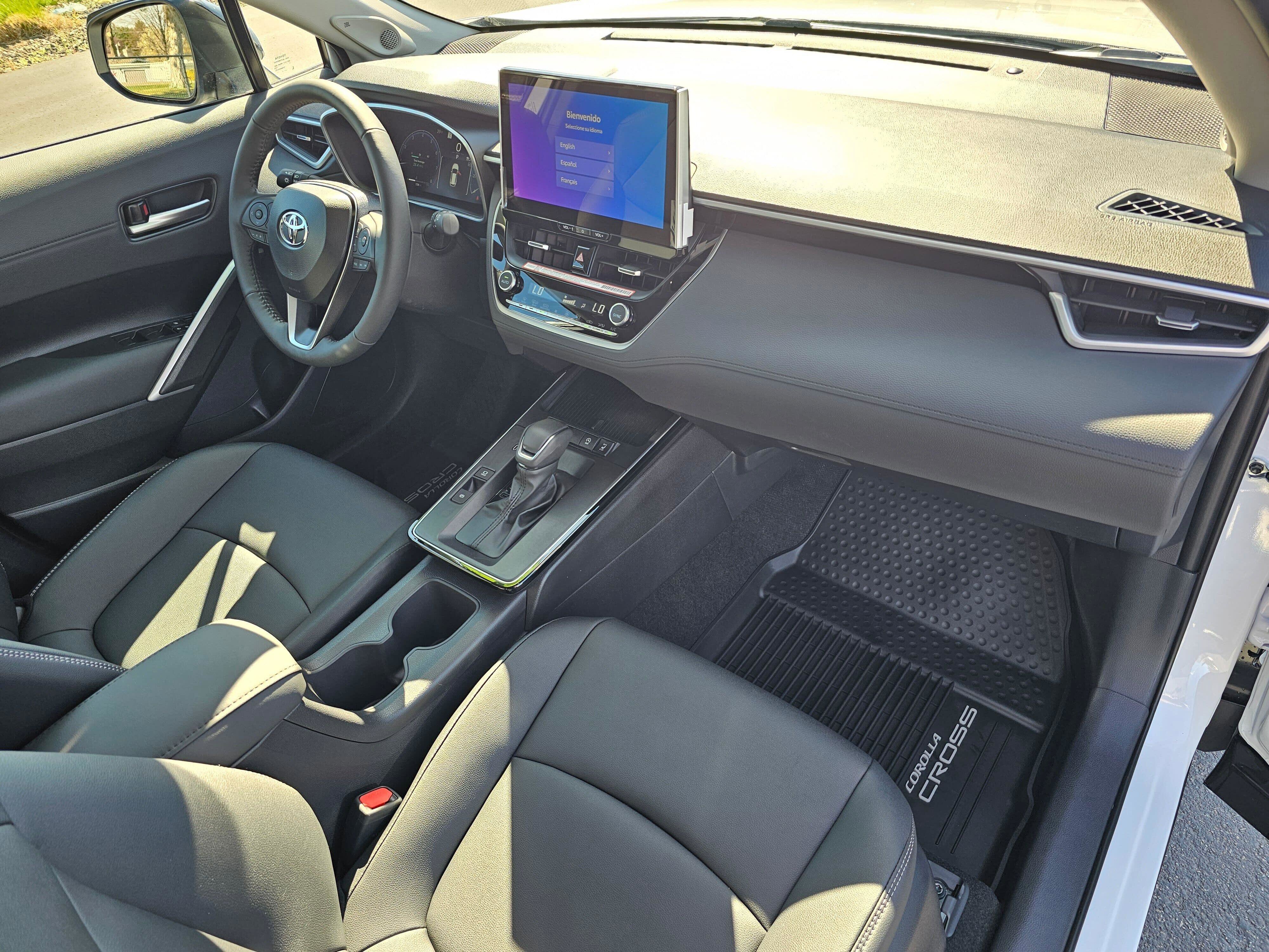 Used 2026 Toyota Corolla Cross XLE w/ Convenience Package image 11