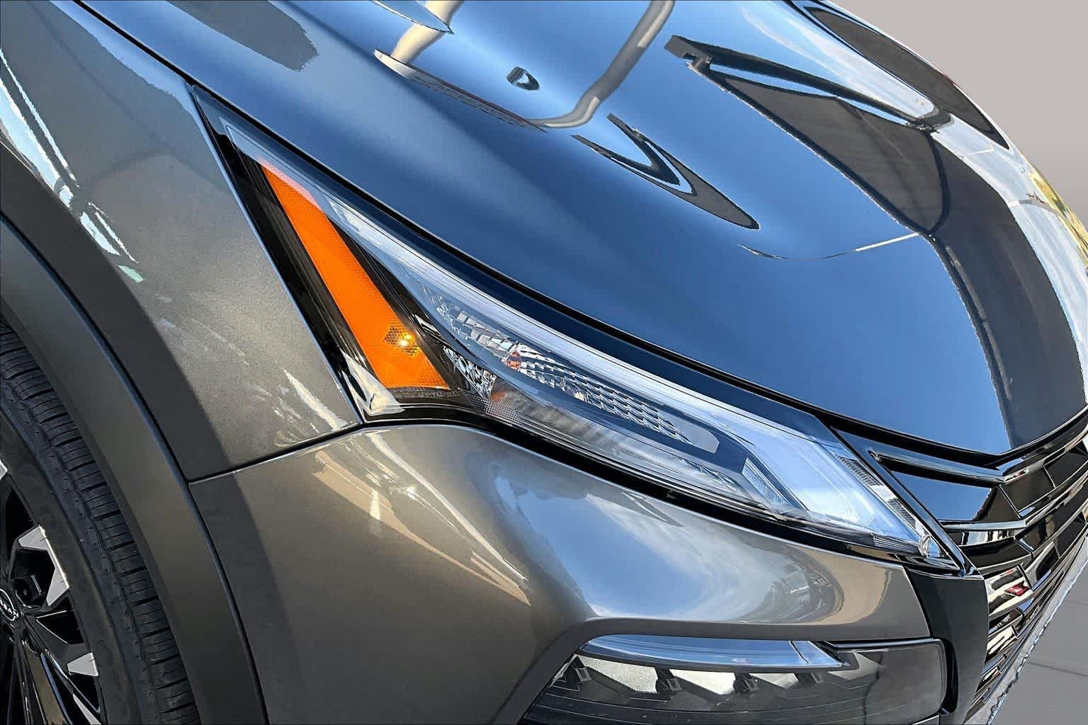 New 2027 Nissan Rogue Dark Armor FWD image 13