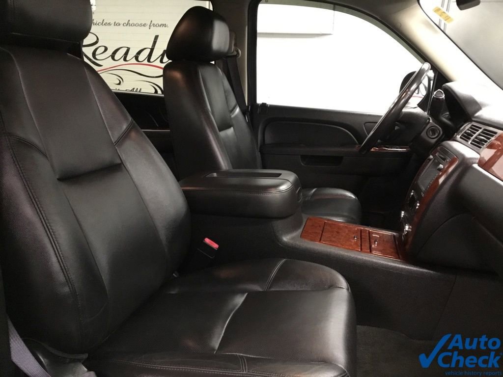 Used 2012 Chevrolet Avalanche LTZ image 36