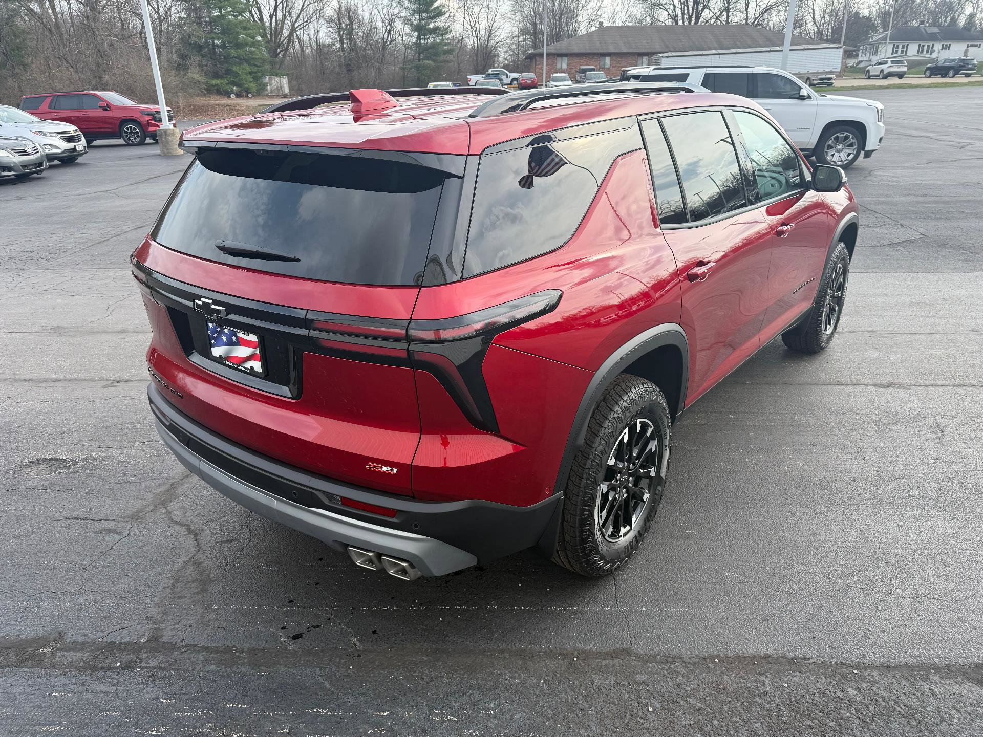 New 2026 Chevrolet Traverse Z71 w/ Enhanced Driving Package AWD/4WD image 5