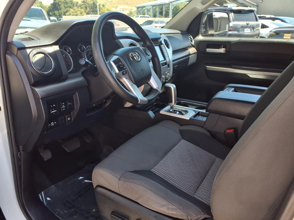 Certified 2017 Toyota Tundra SR5 w/ SR5 Upgrade Package image 17