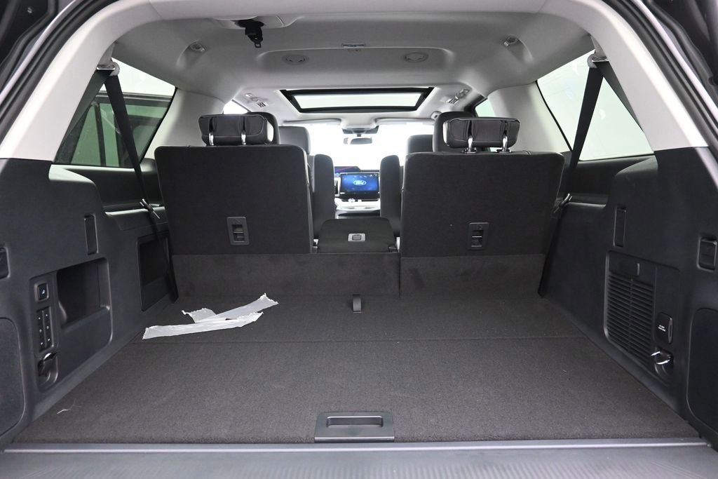 New 2026 Ford Expedition Max Active RWD image 23