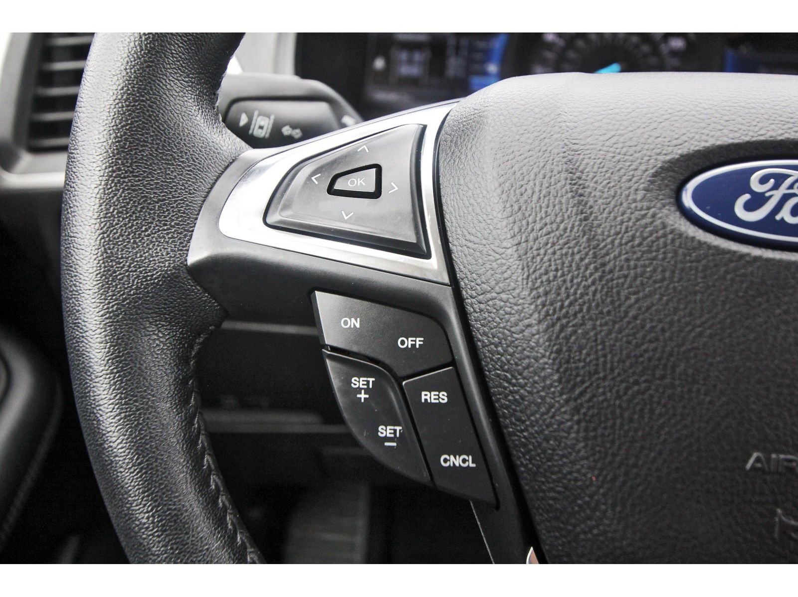 Used 2022 Ford Edge SEL w/ Convenience Package AWD/4WD image 18