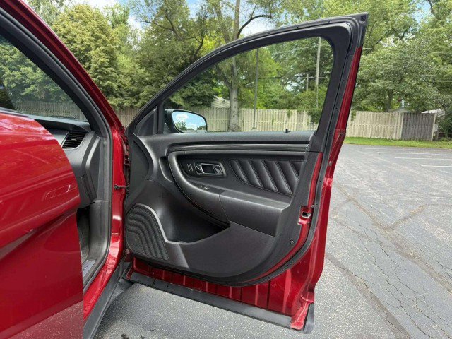 Used 2013 Ford Taurus SHO AWD/4WD image 29