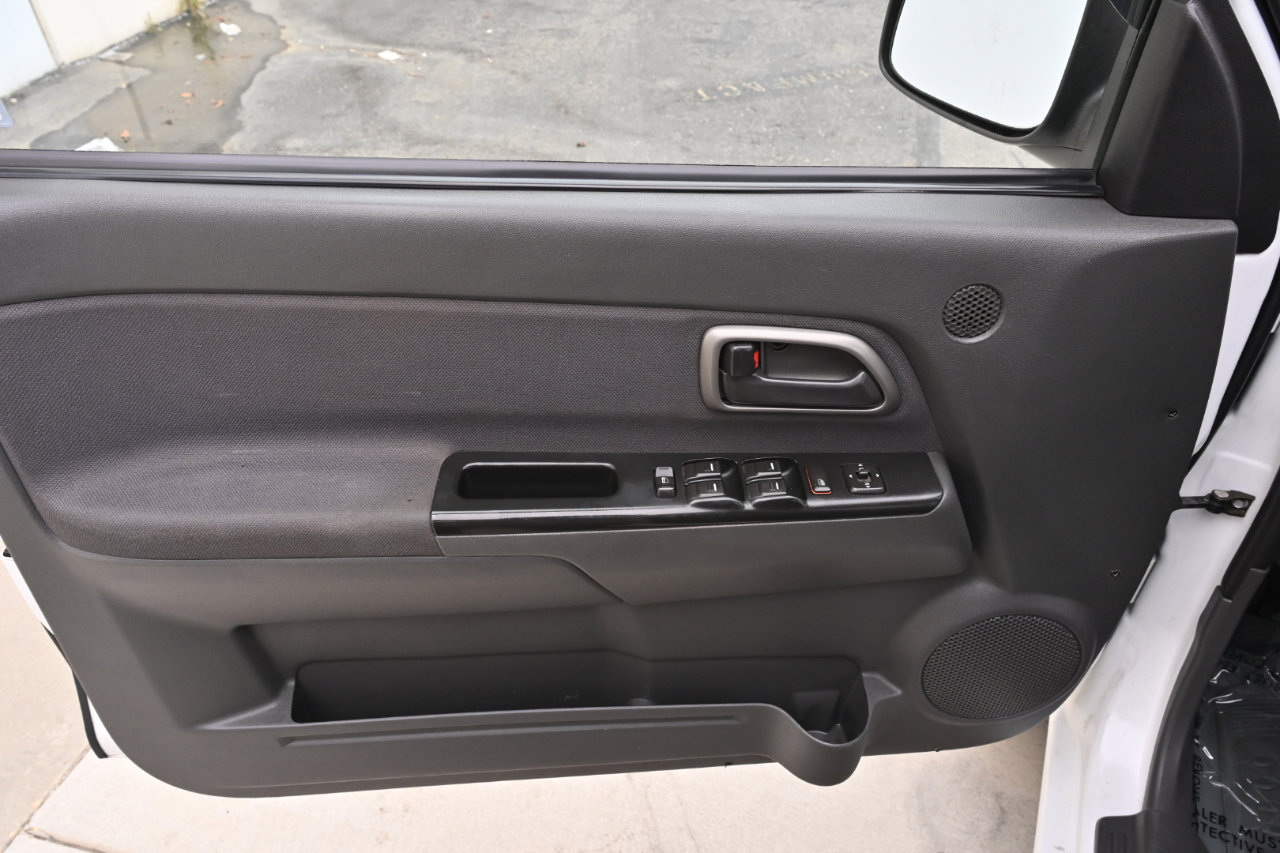 Used 2004 Chevrolet Colorado LS image 20