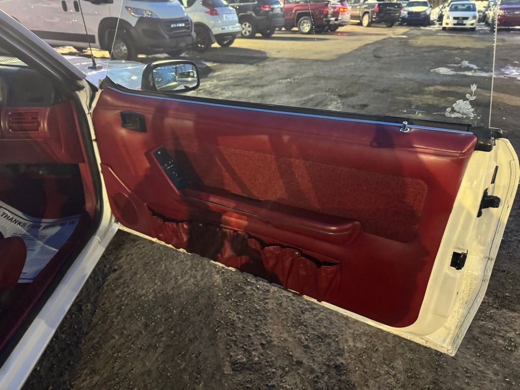Used 1990 Ford Mustang LX RWD image 19