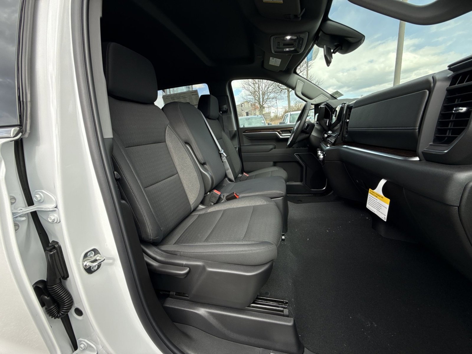 New 2026 GMC Sierra 1500 SLE w/ Preferred Package image 26