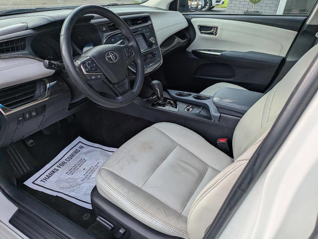 Used 2015 Toyota Avalon XLE Touring FWD image 11