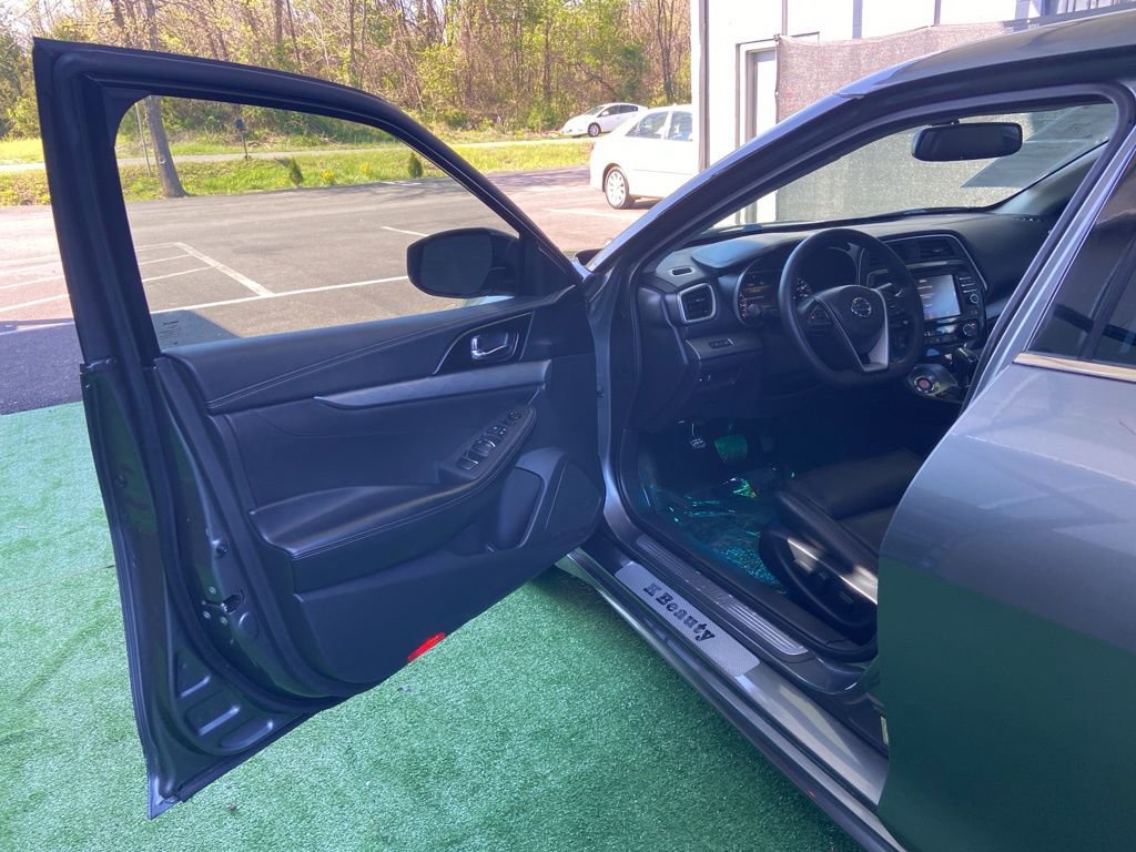 Used 2017 Nissan Maxima 3.5 SV image 40