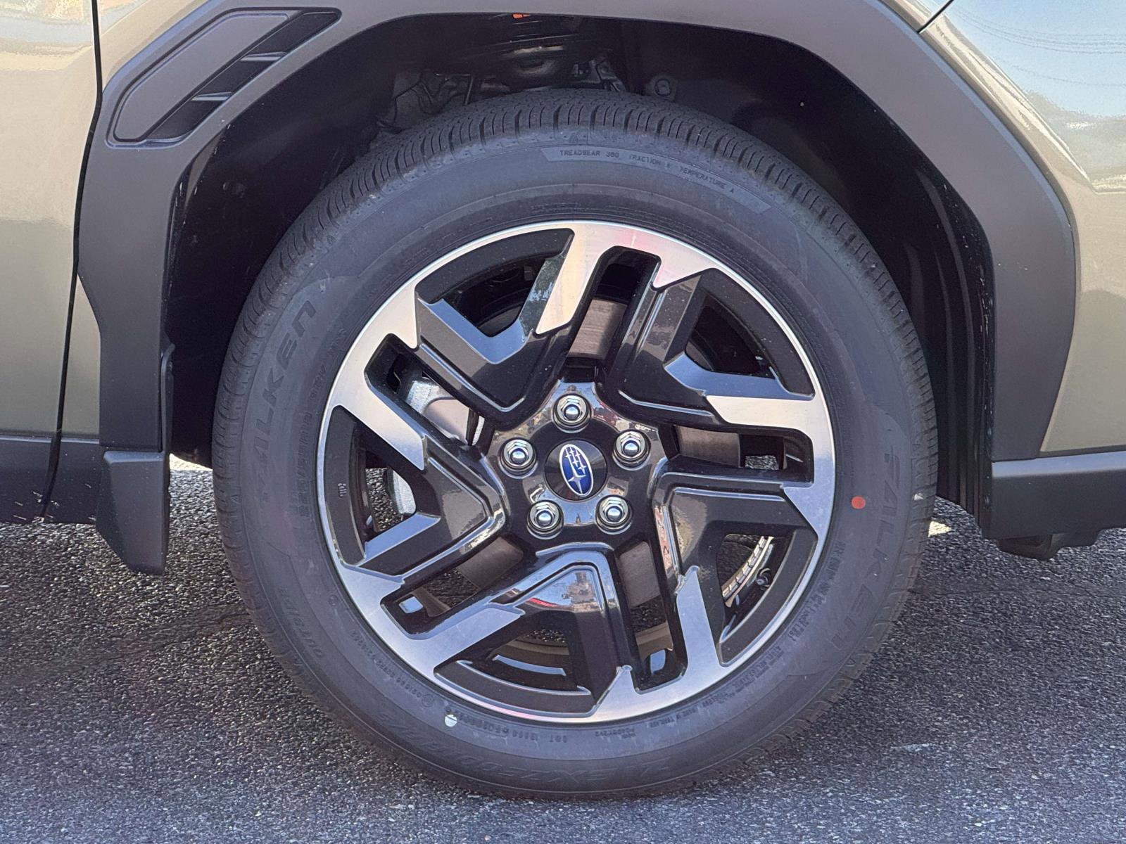 New 2025 Subaru Forester Limited w/ Popular Package image 7