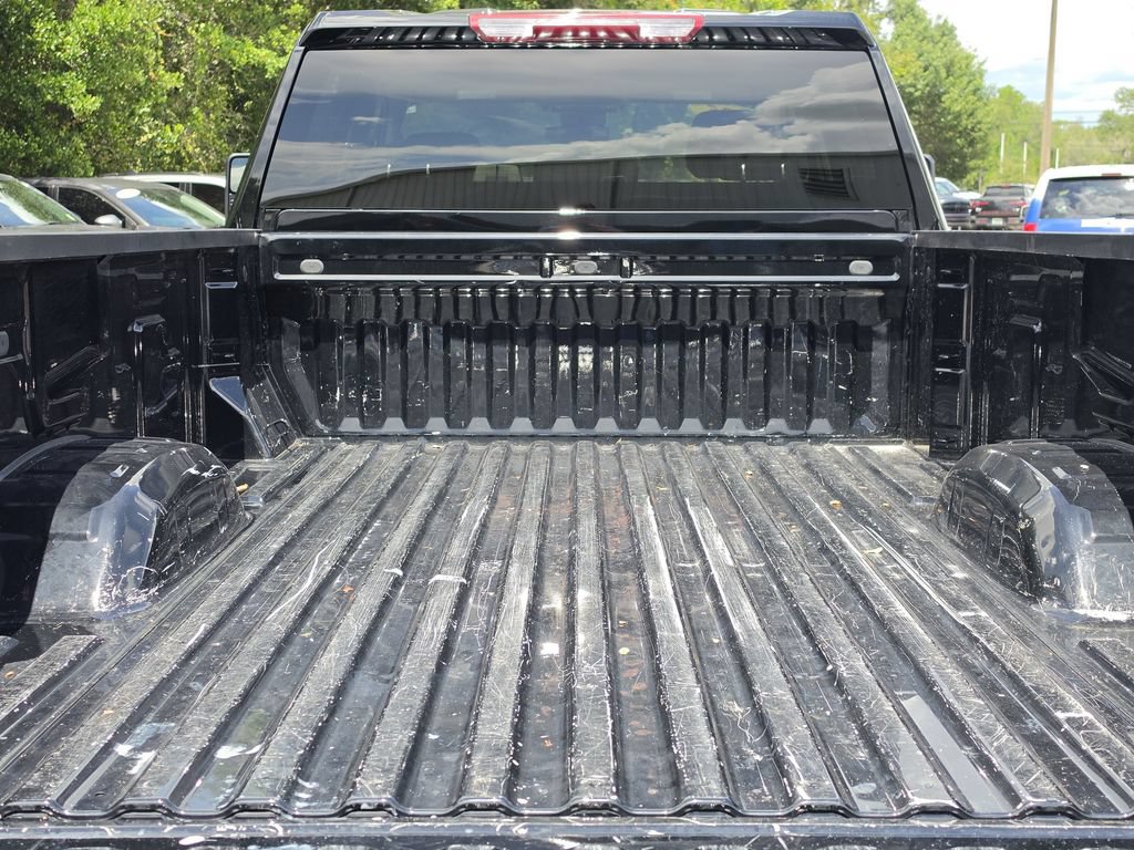 Used 2025 Chevrolet Silverado 2500 LT w/ Convenience Package AWD/4WD image 9
