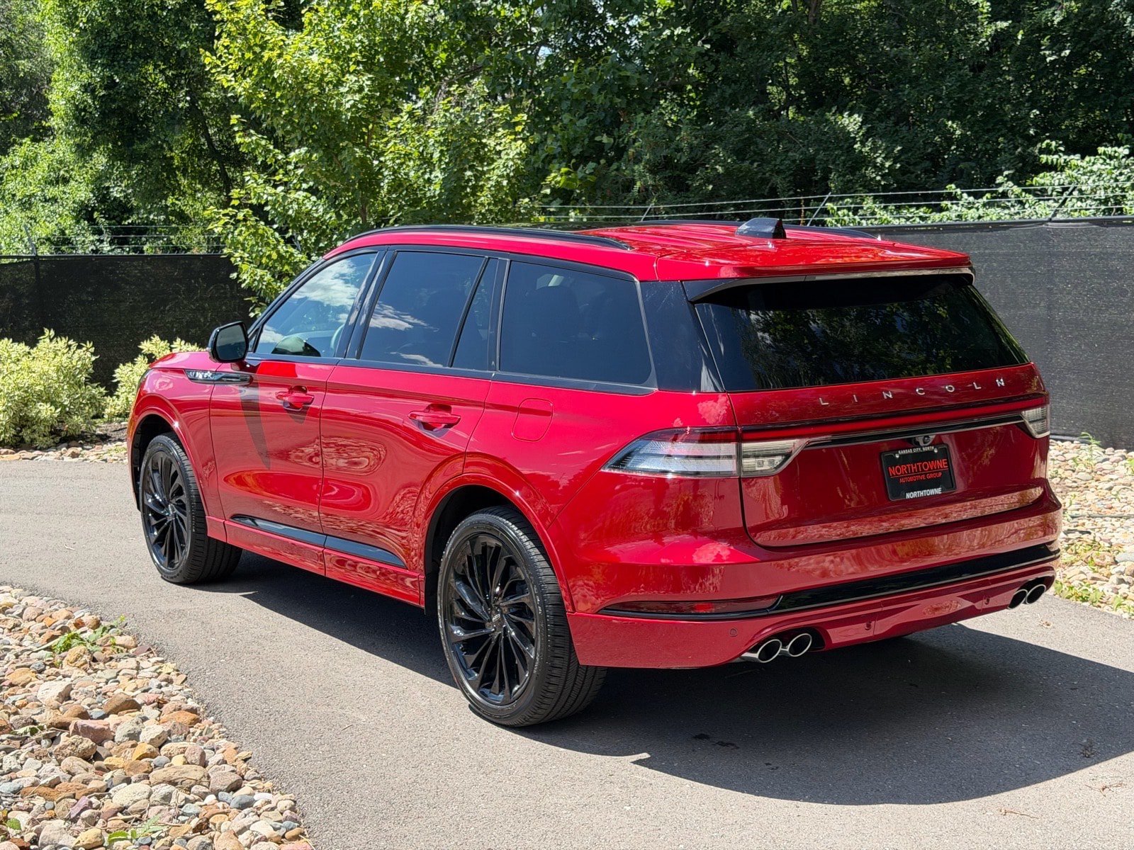 New 2026 Lincoln Aviator Reserve AWD/4WD image 3