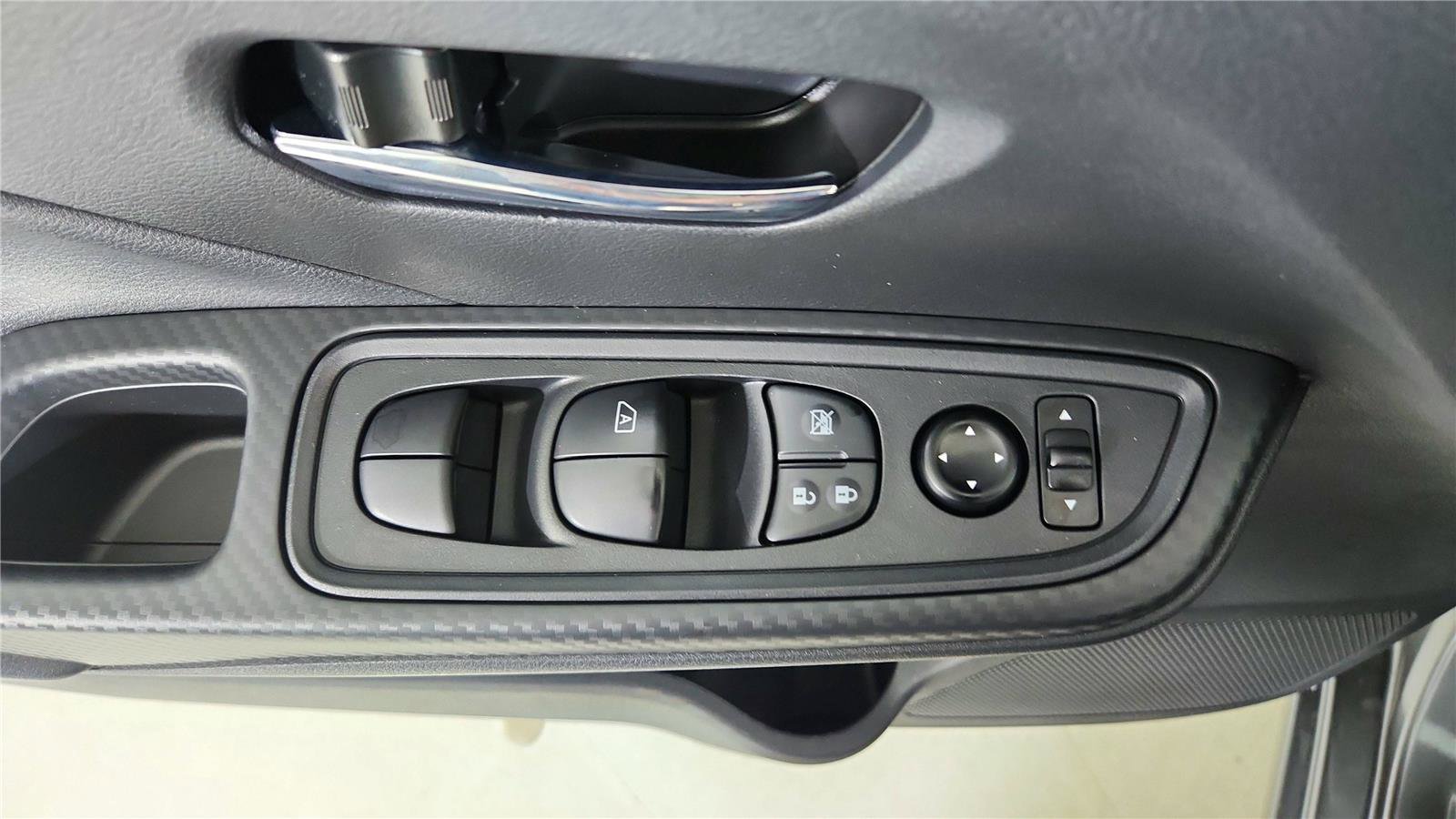 New 2025 Nissan Versa SV w/ Trunk Package image 16