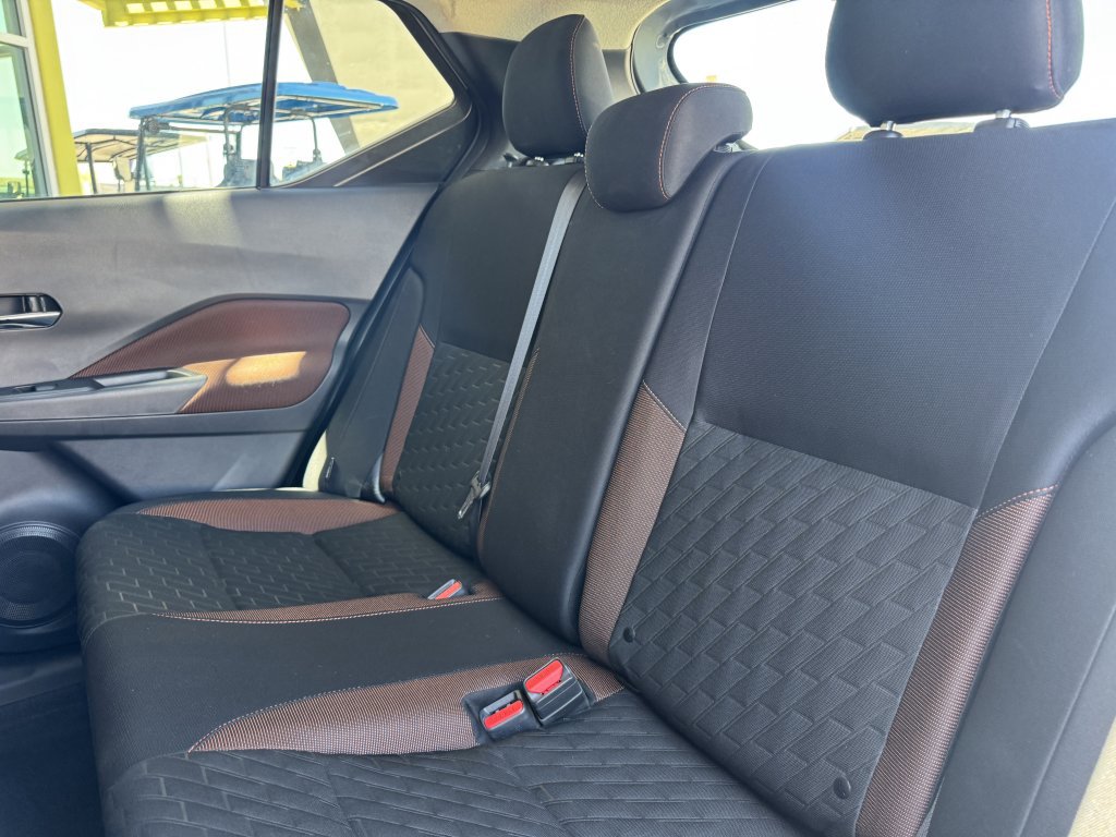 Used 2023 Nissan Kicks SR FWD image 32