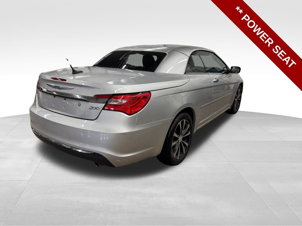 Used 2012 Chrysler 200 Limited image 6