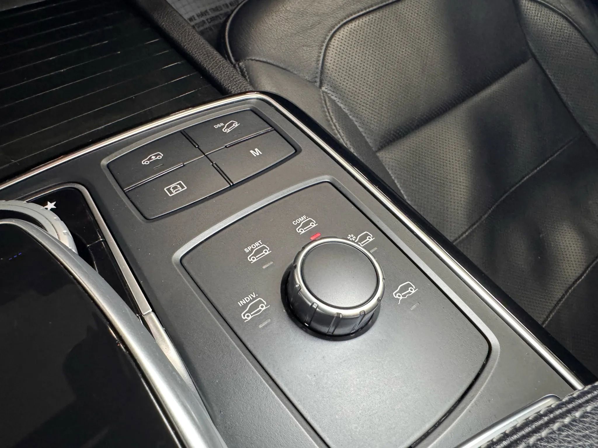 Used 2018 Mercedes-Benz GLS 550 4MATIC w/ Driver Assistance Package image 46