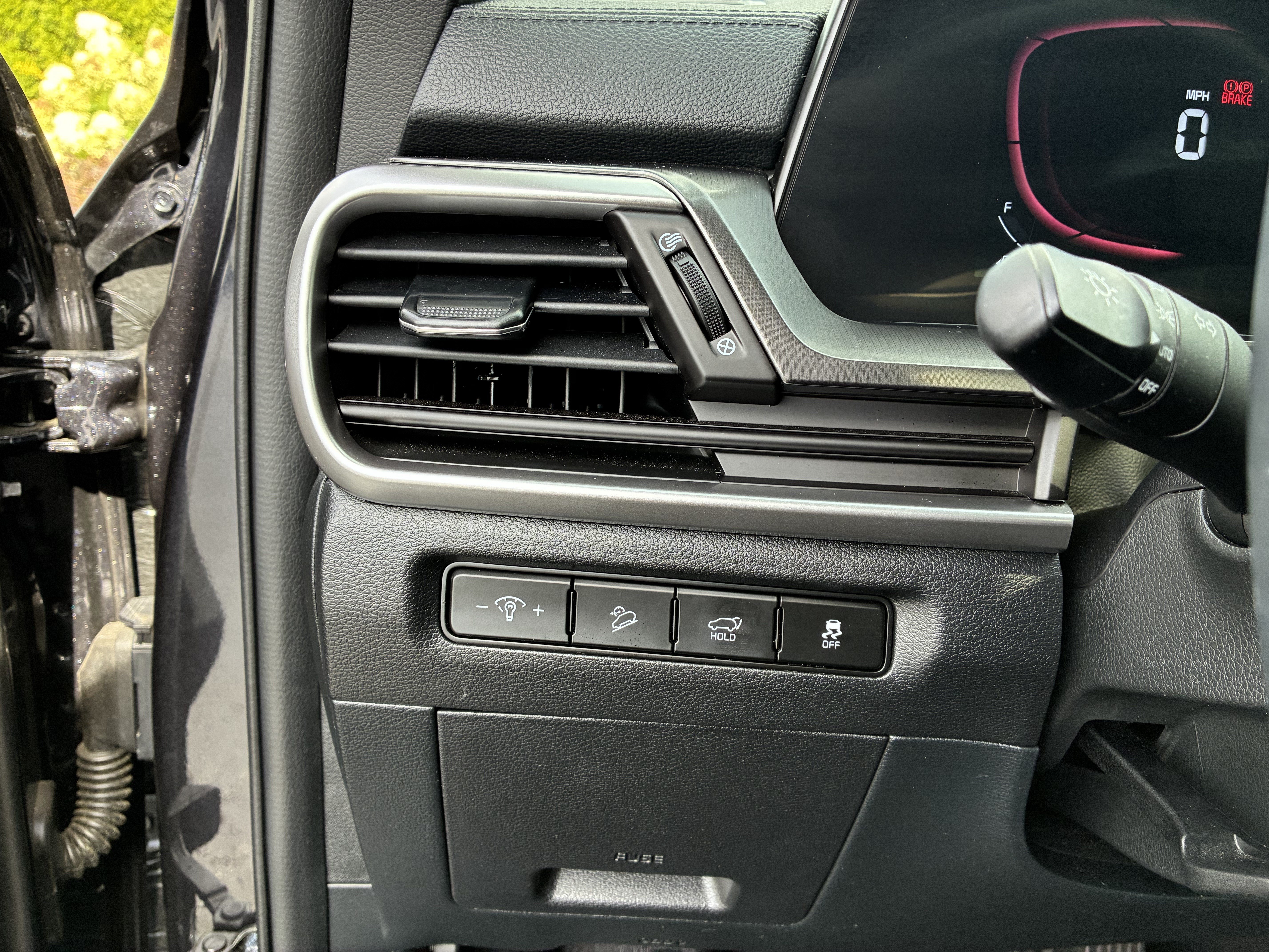 Used 2025 Kia Telluride S FWD image 26