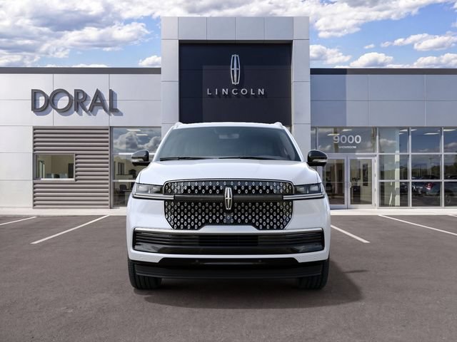 New 2027 Lincoln Navigator Reserve RWD image 3