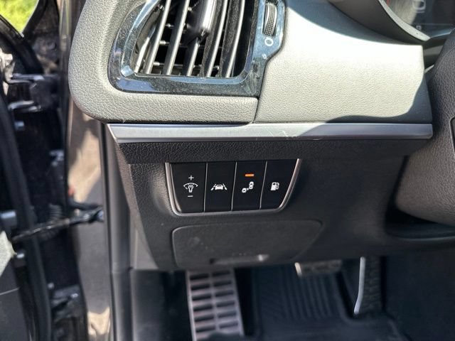 Used 2021 Kia Stinger GT1 RWD image 21