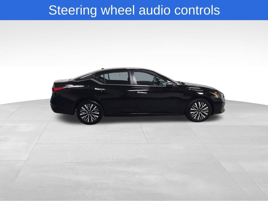 Used 2024 Nissan Altima 2.5 SV image 6