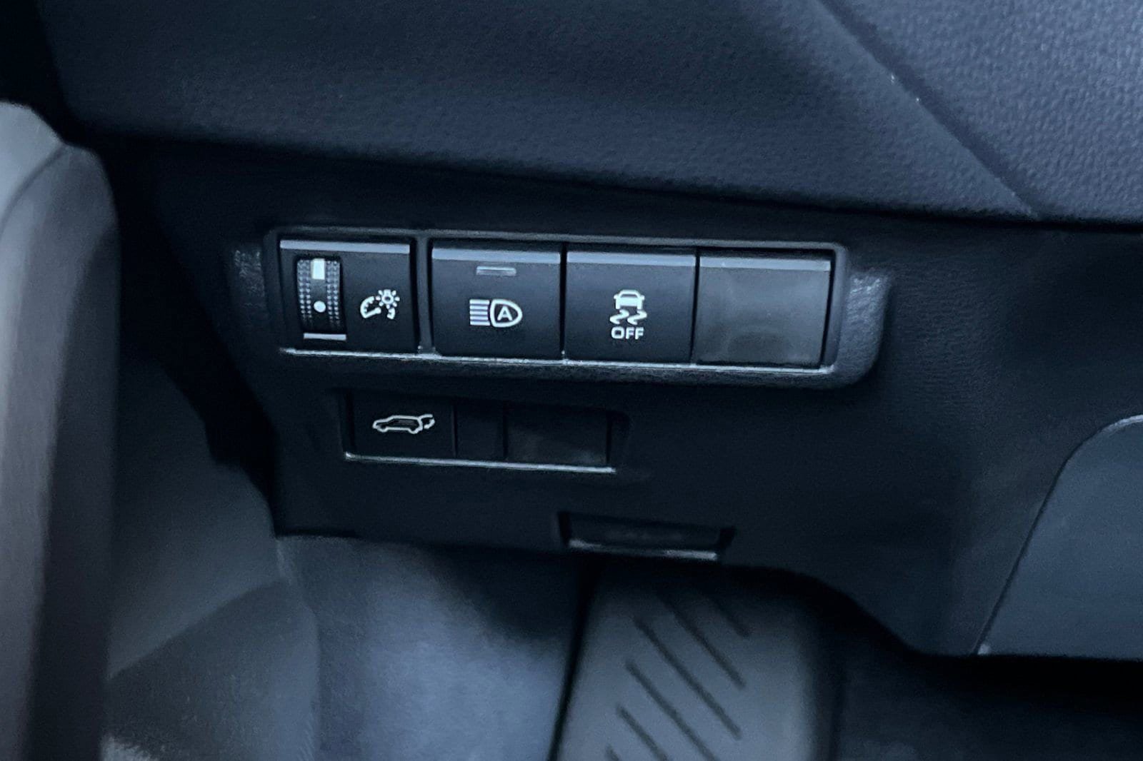 New 2026 Toyota Corolla Cross XLE image 29