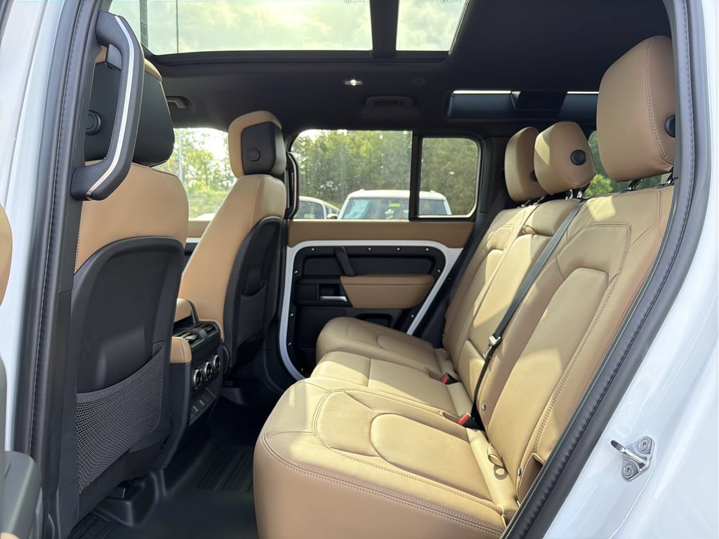 New 2026 Land Rover Defender 110 S AWD/4WD image 5