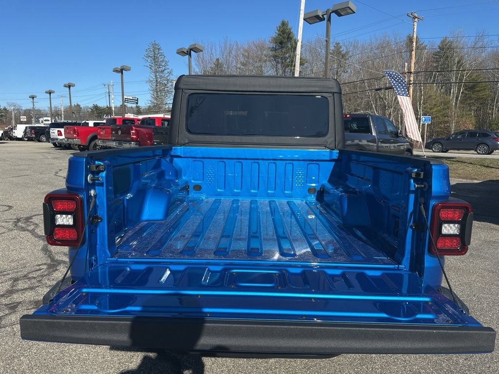 New 2026 Jeep Gladiator Sport AWD/4WD image 29