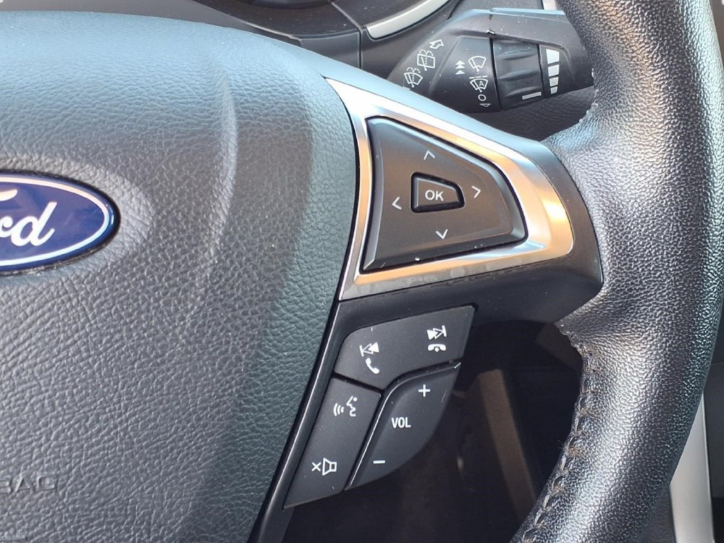 Used 2020 Ford Edge SEL FWD image 18