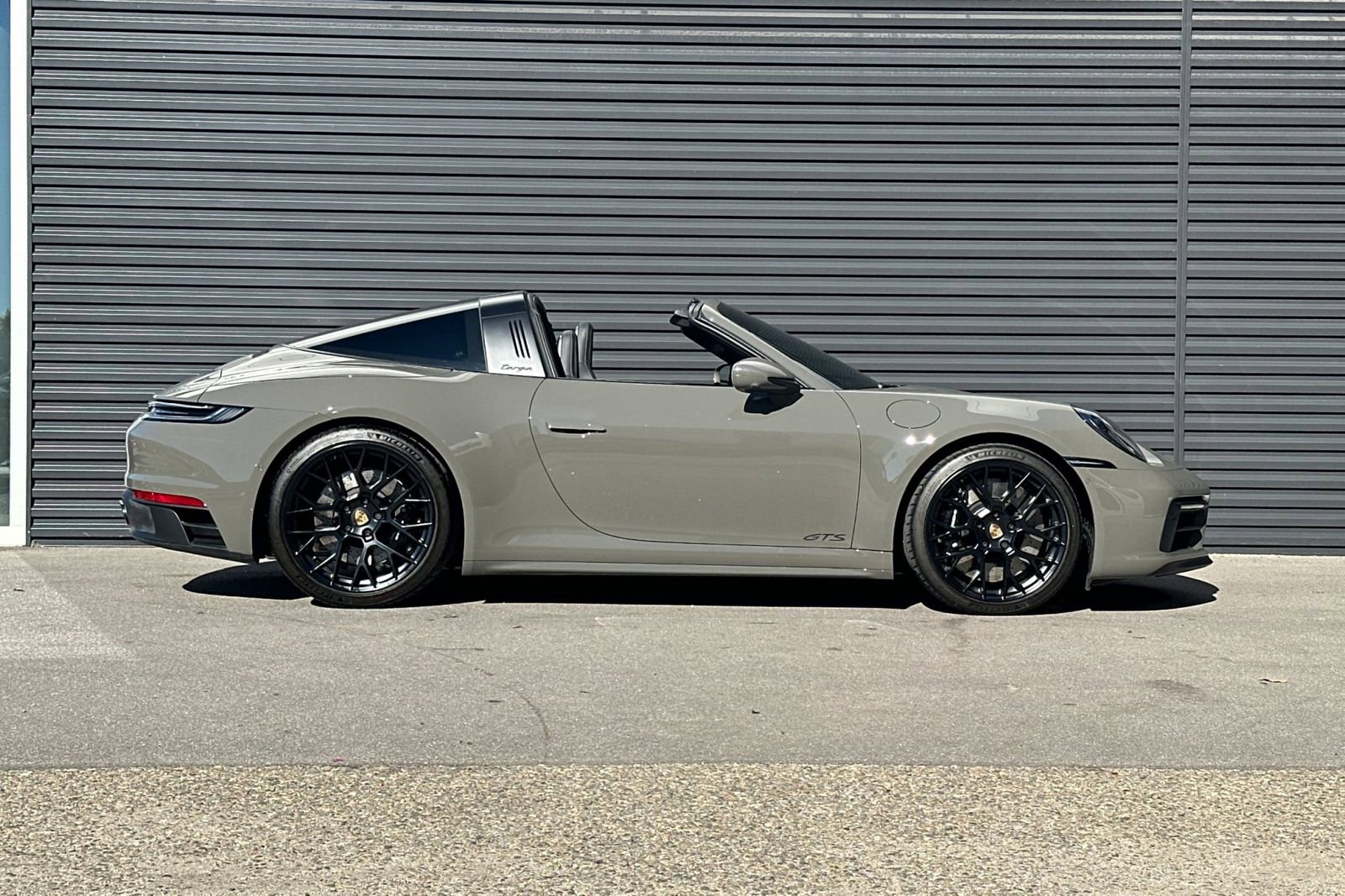 Used 2023 Porsche 911 Targa 4 GTS image 9