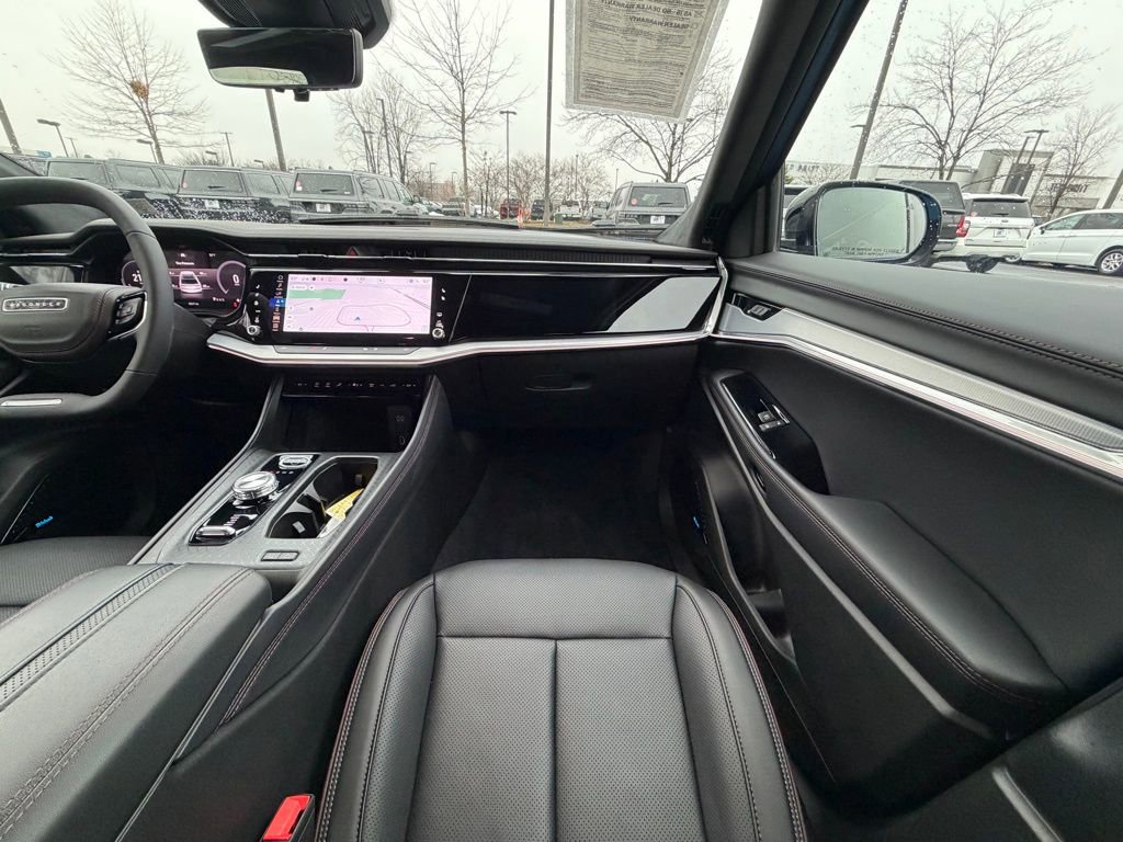 Used 2025 Jeep Wagoneer S Launch Edition image 20