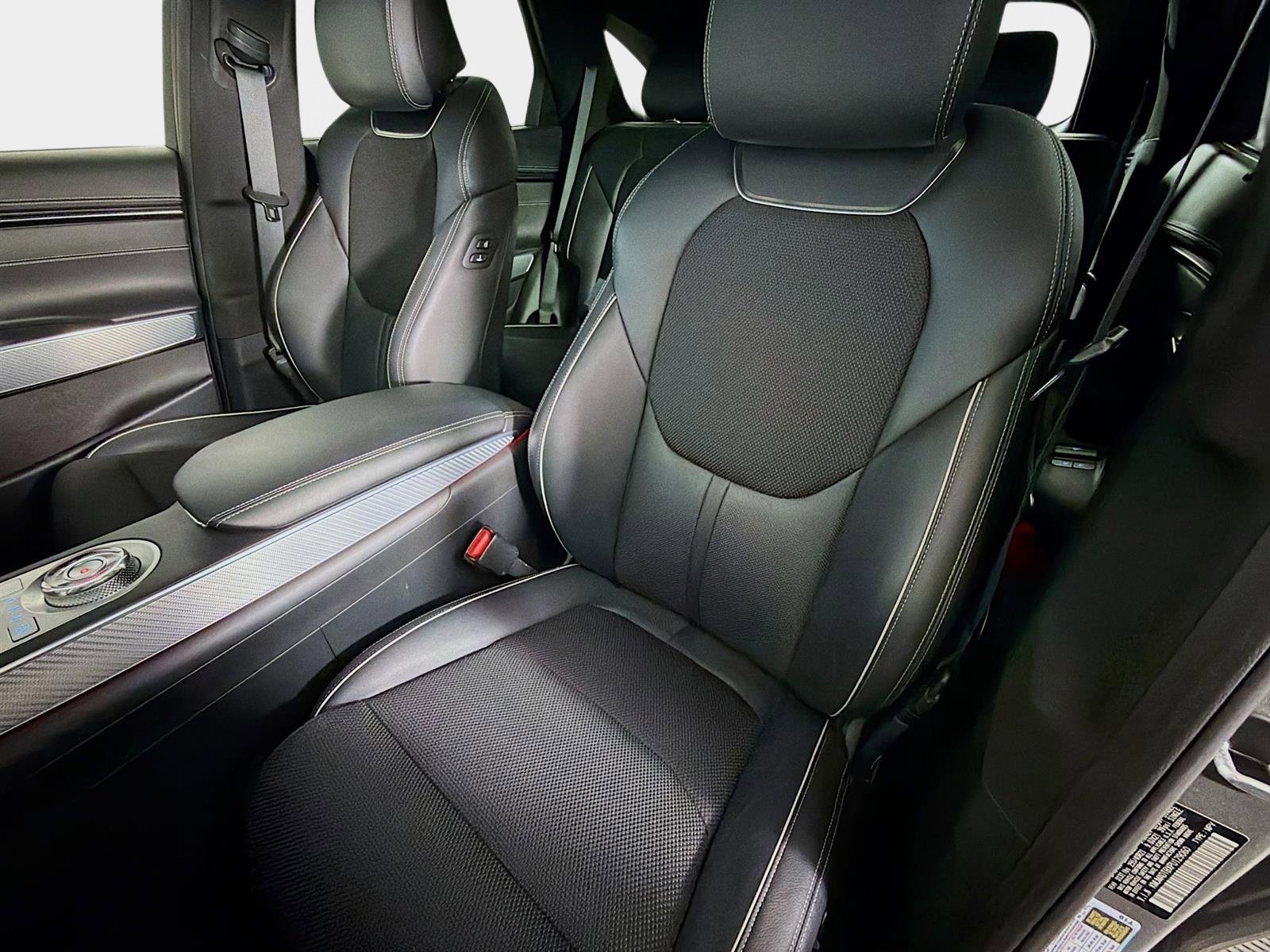 Certified 2023 Genesis GV70 2.5T w/ Sport Prestige Package image 11