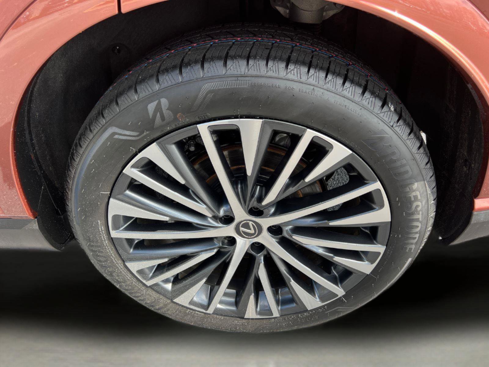 Used 2023 Lexus RX 350 Premium Plus w/ Accessory Package (Z1) FWD image 21