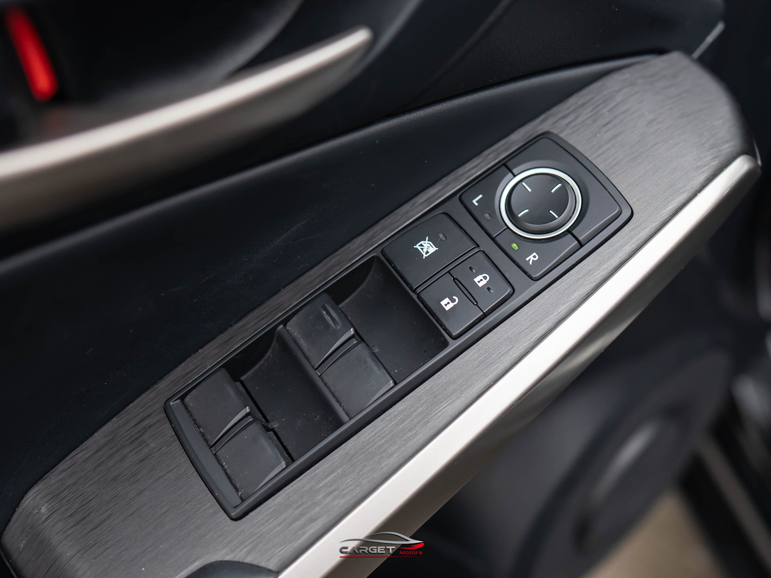 Used 2019 Lexus IS 300 F Sport w/ F Sport Package RWD image 44