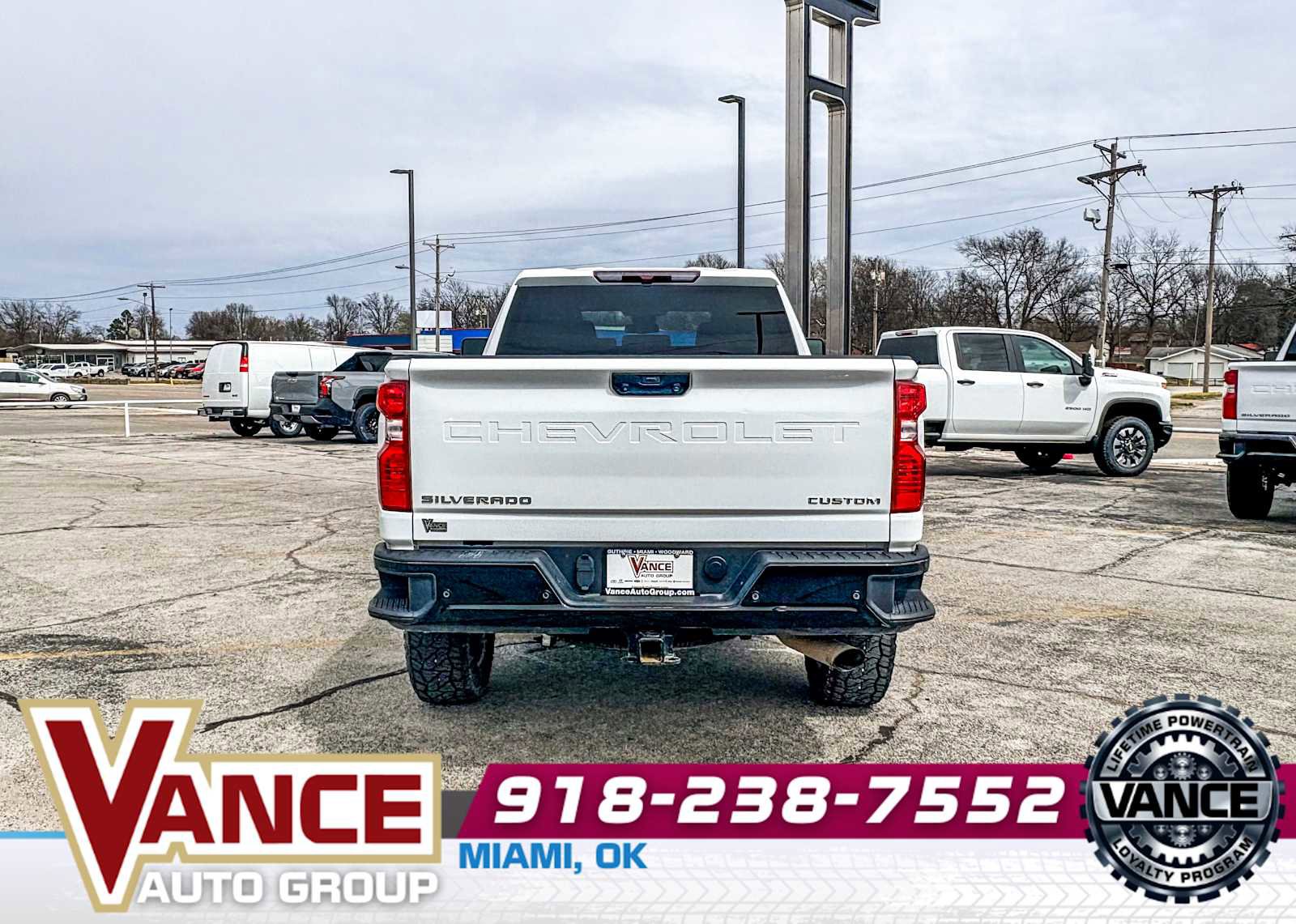 Used 2024 Chevrolet Silverado 2500 Custom w/ Custom Value Package image 6