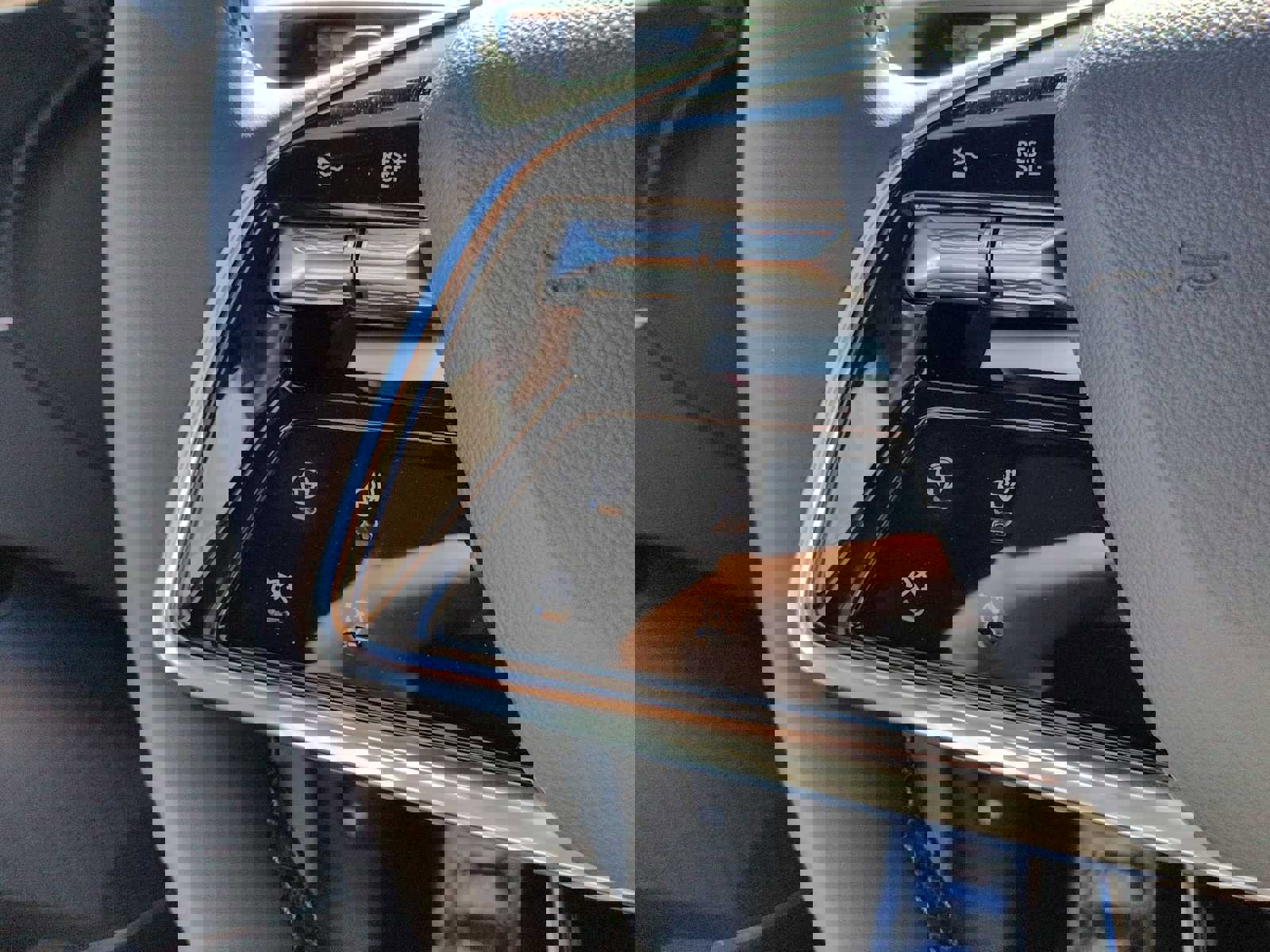 New 2026 Cadillac Lyriq Sport image 15