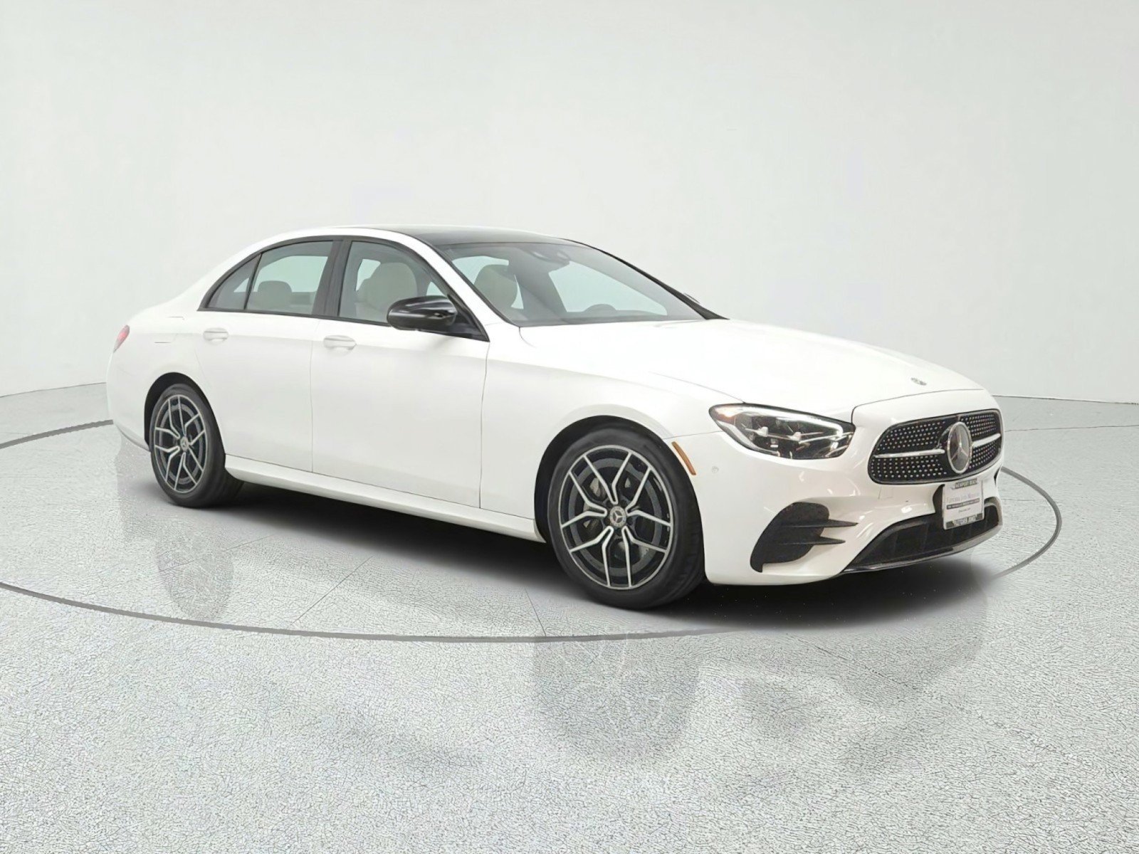 Used 2021 Mercedes-Benz E 350 Sedan image 3