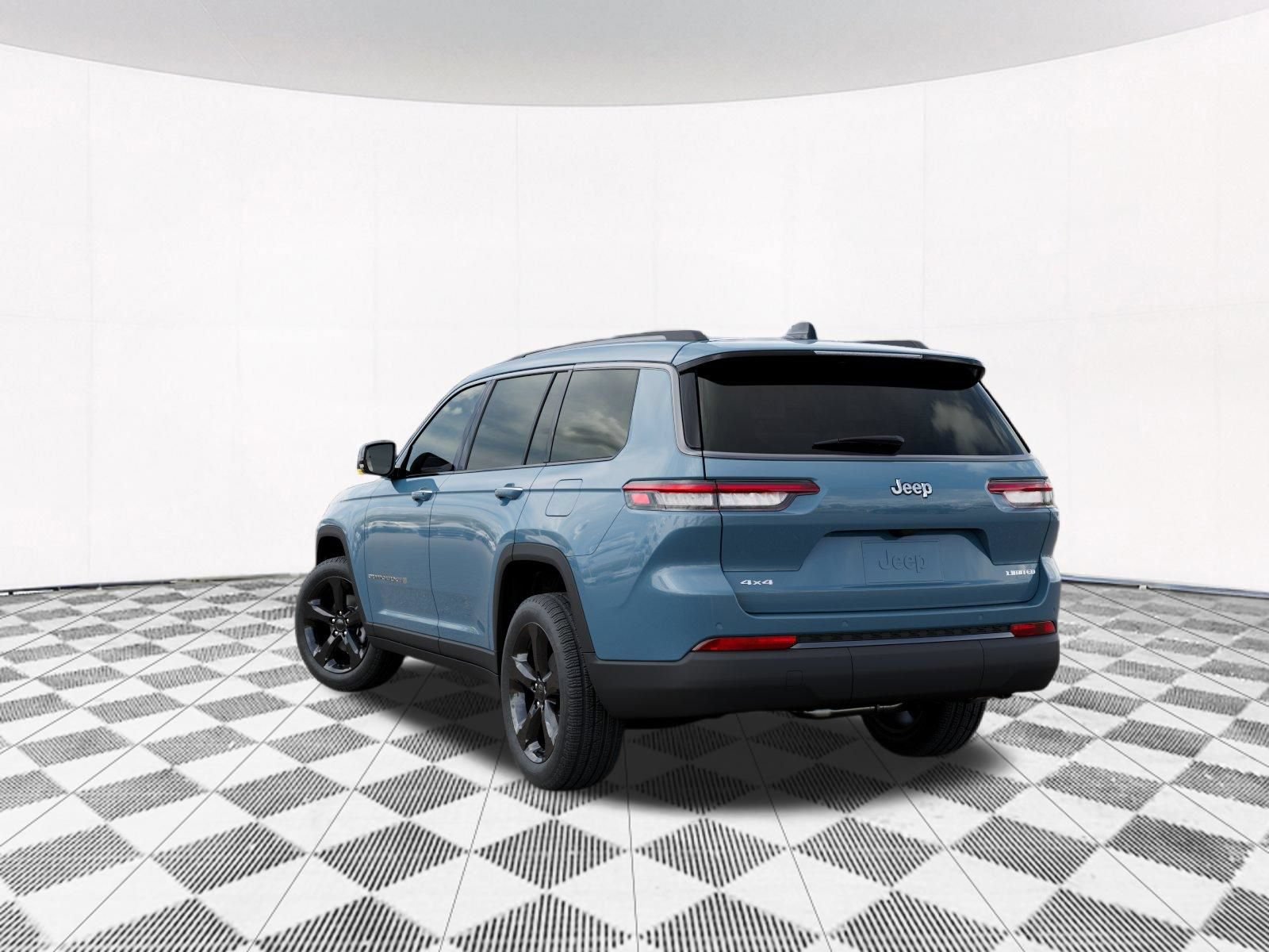 New 2026 Jeep Grand Cherokee L Limited w/ Limited Altitude Package AWD/4WD image 4