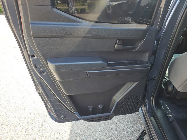 Certified 2025 Toyota Tacoma SR5 AWD/4WD image 26