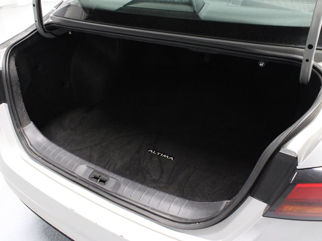Used 2021 Nissan Altima 2.5 SV FWD image 14