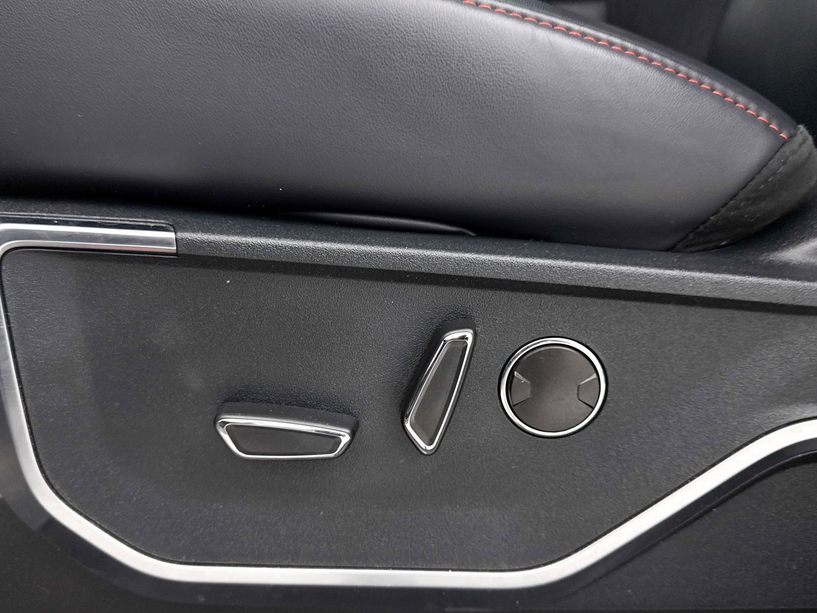 Used 2025 Ford F150 Raptor image 27