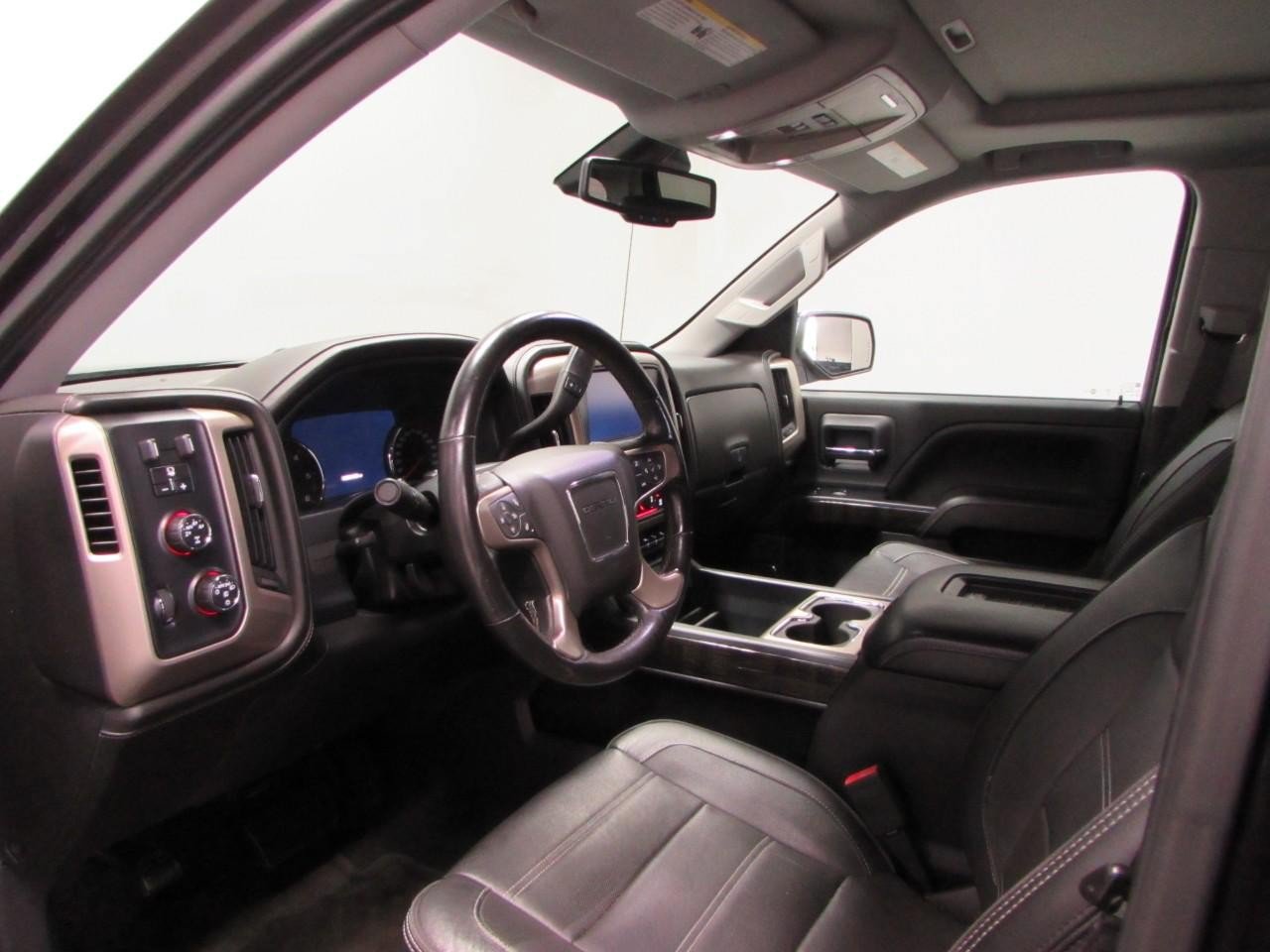 Used 2016 GMC Sierra 1500 Denali w/ Denali Ultimate Package AWD/4WD image 13